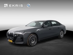BMW 7-serie - 750e xDrive Driving Assistant Plus | M Sportpakket | Trekhaak |Iconic Glow | Multifunction