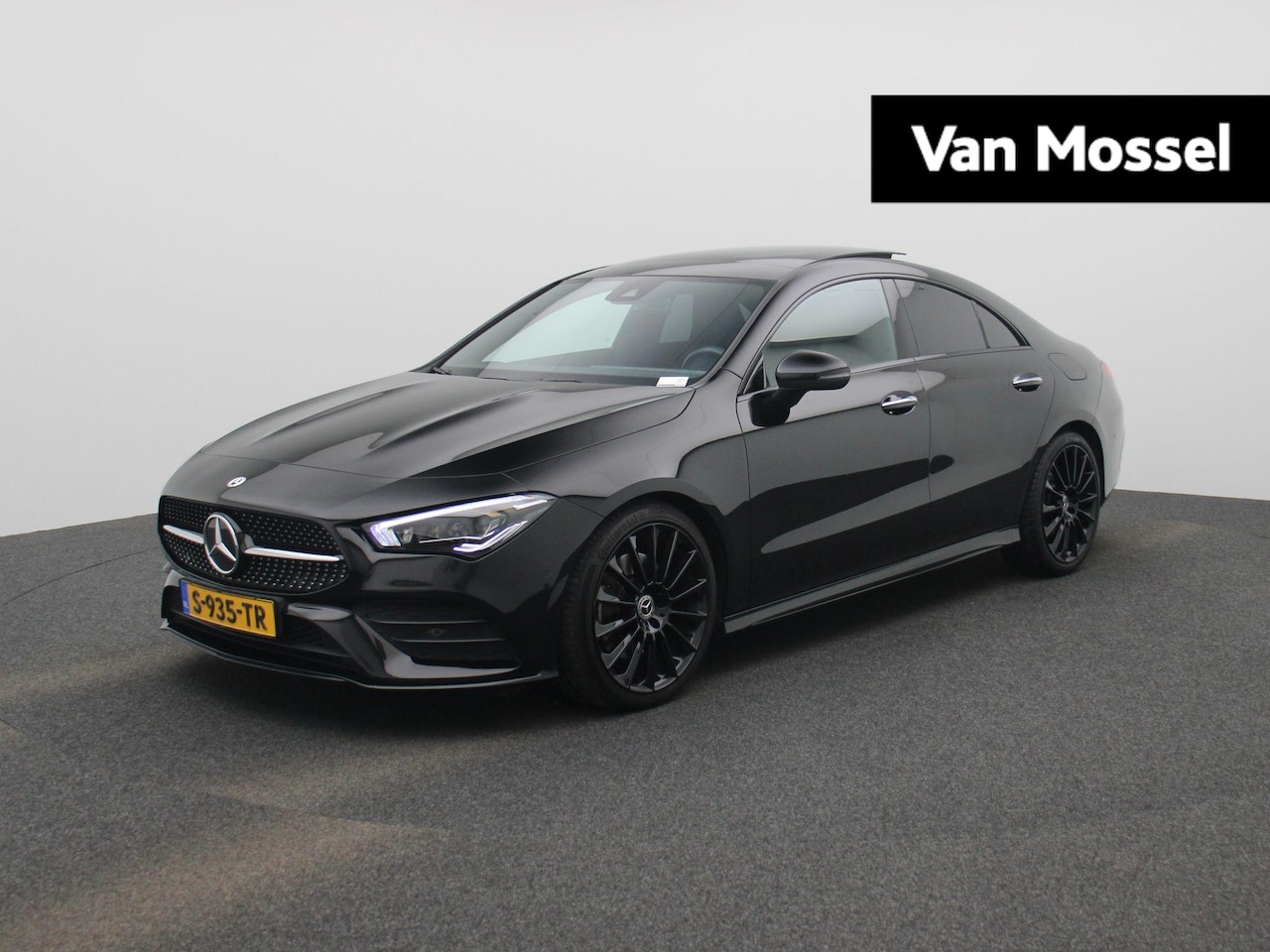 Mercedes-Benz CLA-Klasse - 200 Business Solution AMG | Automaat | Panorama dak | Wide Screen | Sfeer verlichting | Ca - AutoWereld.nl