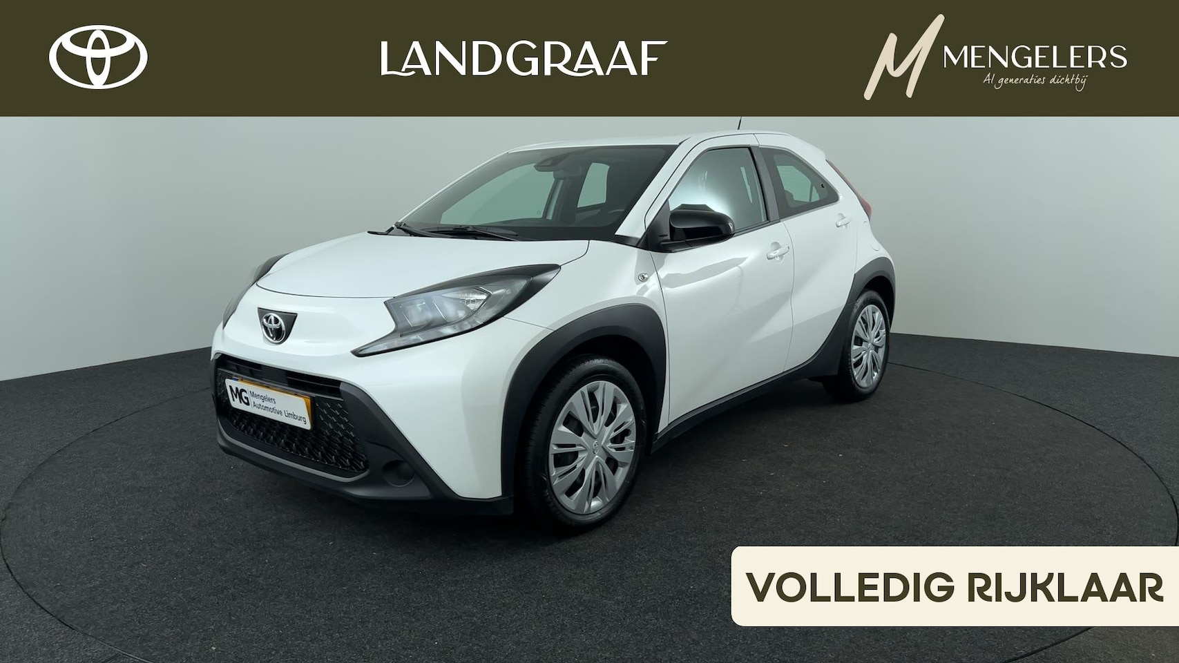 Toyota Aygo X - 1.0 VVT-i MT Play Toyota Aygo X 1.0 VVT-i MT play - AutoWereld.nl