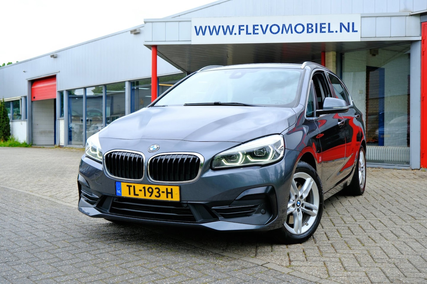BMW 2-serie Active Tourer - 225xe iPerformance High Executive Aut. Leder|HUD|Sportstoelen|Navi|Cam|LMV - AutoWereld.nl