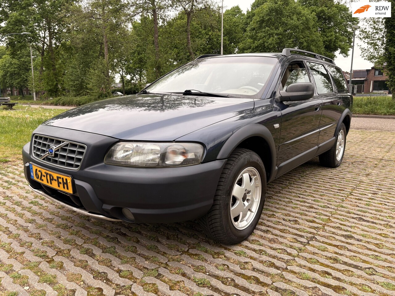 Volvo V70 Cross Country - 2.4 T Geartronic Ocean Race - automaat - 4x4 - leder - zeer goed onderhouden - AutoWereld.nl