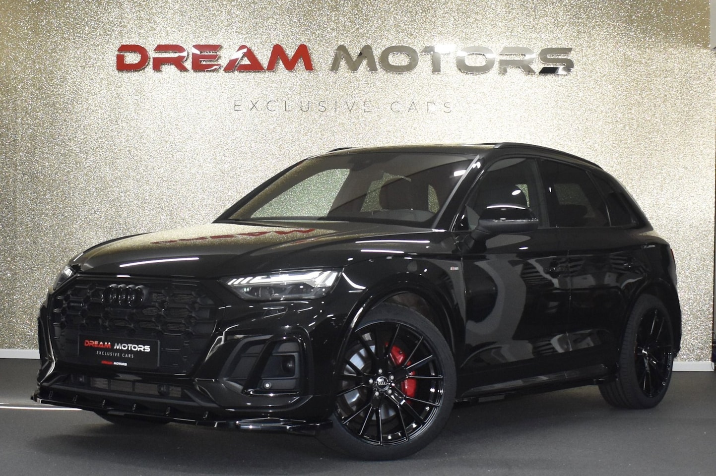 Audi Q5 - 50 TFSI e S-Line Quattro 299pk | LUCHTVERING | MASSAGE | PANODAK - AutoWereld.nl