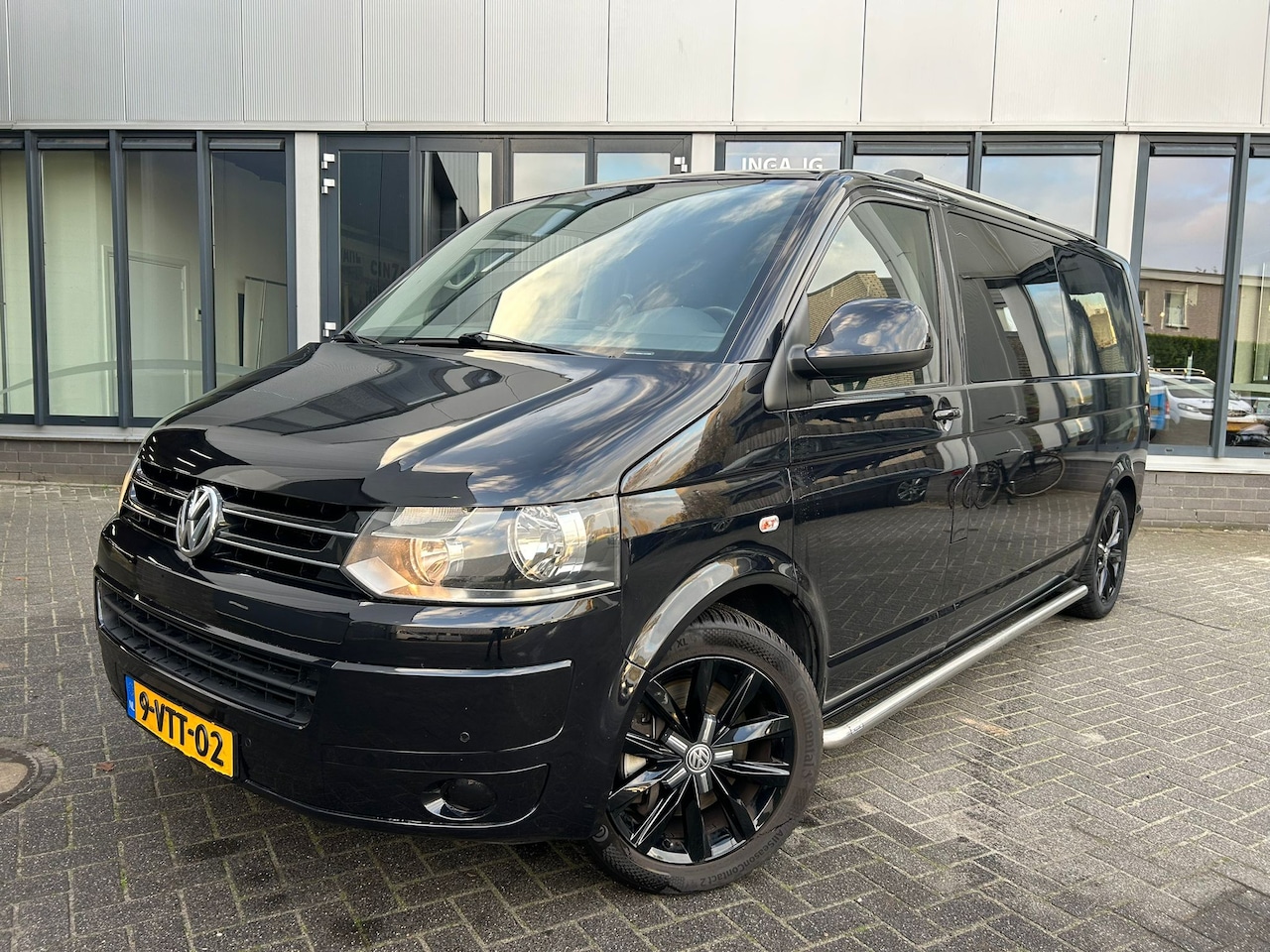 Volkswagen Transporter Multivan - 2.0 TDI L2H1 4Motion Comfortline DC Super luxe, 4 stoelen, navigatie - AutoWereld.nl