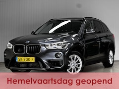 BMW X1 - xDrive20i Executive/ Automaat/ Trekhaak/ LED Koplampen/ Elek.Klep/ Clima/ Navi/ Cruise/ Bl