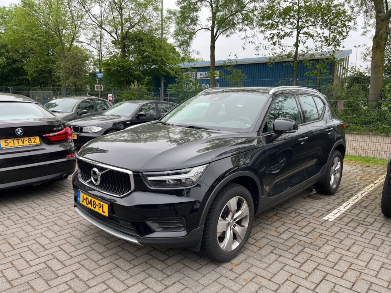 Volvo XC40 - 1.5 T3 MOMENTUM PRO **LEES TEKST** - AutoWereld.nl