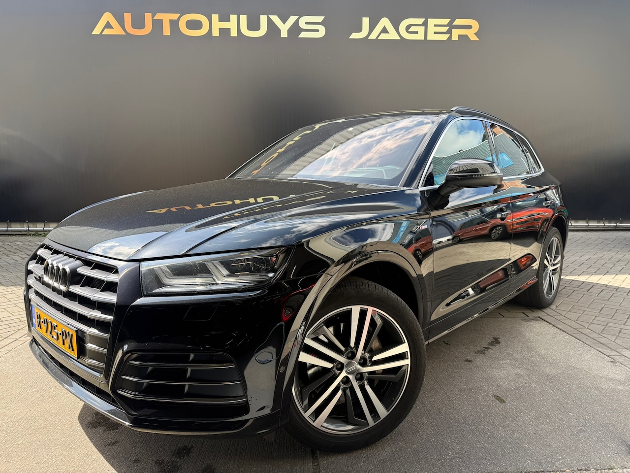 Audi Q5 - 55 TFSI e quattro Competition Pano H&U B&O Camera Virtual Acc Massage - AutoWereld.nl