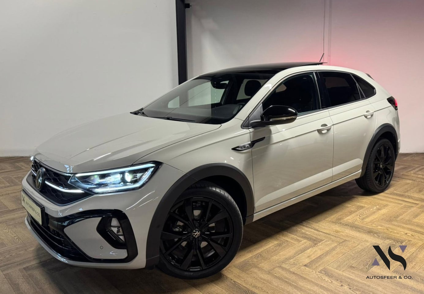 Volkswagen Taigo - 1.5 TSI R-Line PANO KEYLESS BEATS CAM - AutoWereld.nl