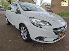 Opel Corsa - Tweede eigenaar/ 85.000 NAP/ Navigatie/ parkeersensoren