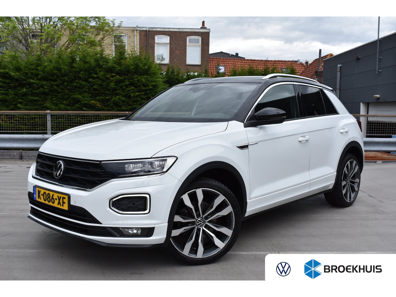 Volkswagen T-Roc - 1.5 TSI 150PK Sport Business R | CAMERA | STOELVERW. | ADAPT. CRUISE | FULL LED | AIRCO | - AutoWereld.nl