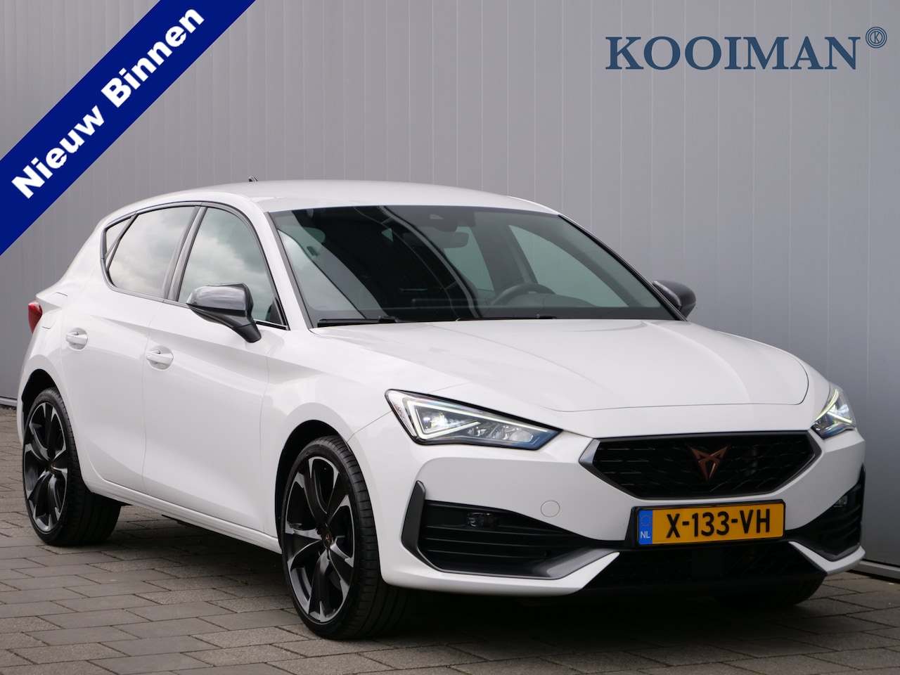 CUPRA Leon - 1.4 e-Hybrid VZ Adrenaline 245 Pk Automaat Navi / DAB / Apple Carplay / 19 inch - AutoWereld.nl