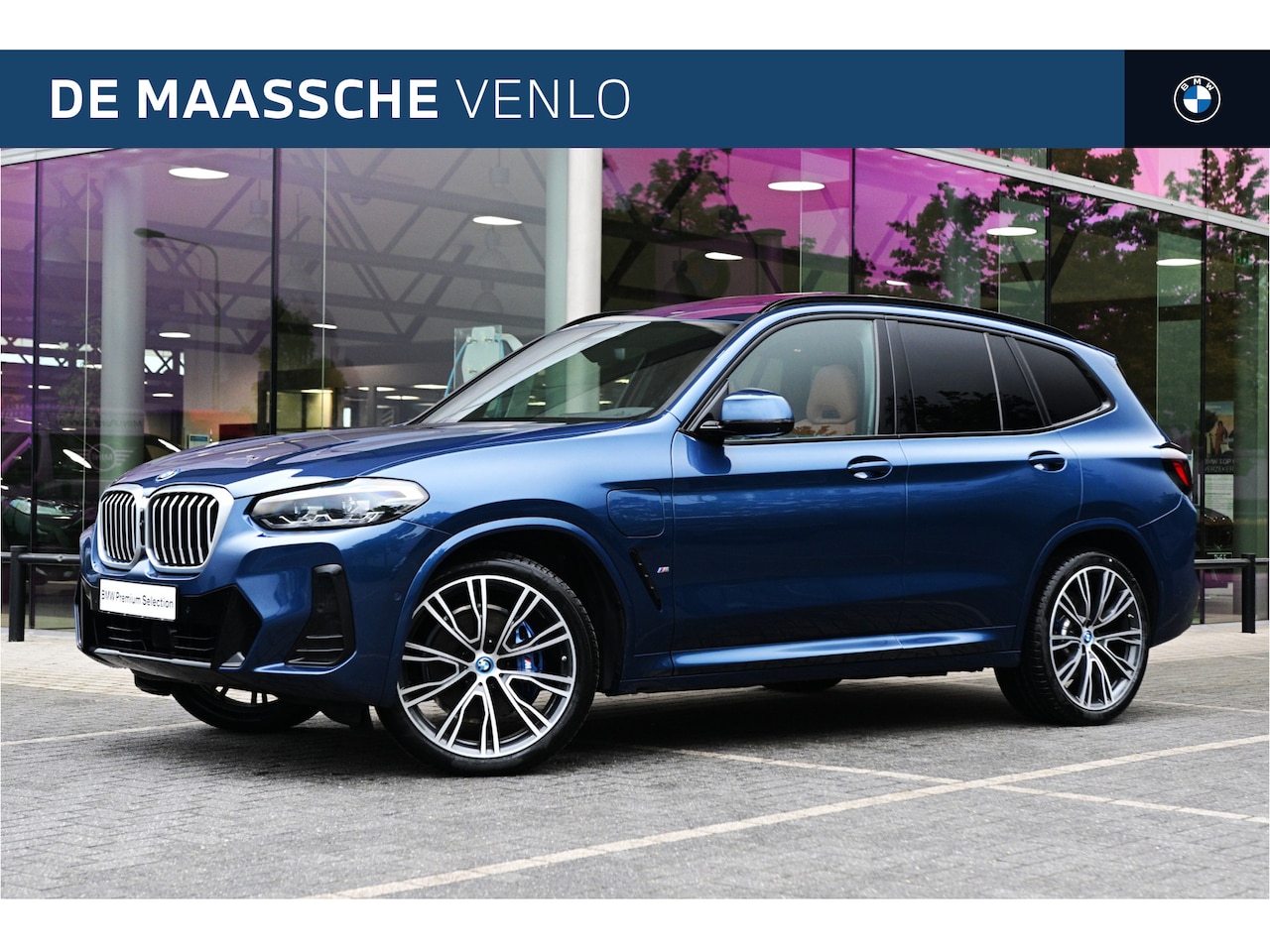 BMW X3 - xDrive30e M Sport Automaat / Panoramadak / M Sportstoelen / Harman Kardon / Getint glas / - AutoWereld.nl