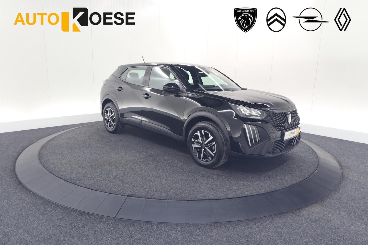 Peugeot e-2008 - EV Active 50 kWh | Parkeersensoren | Apple Carplay | Climate Control - AutoWereld.nl