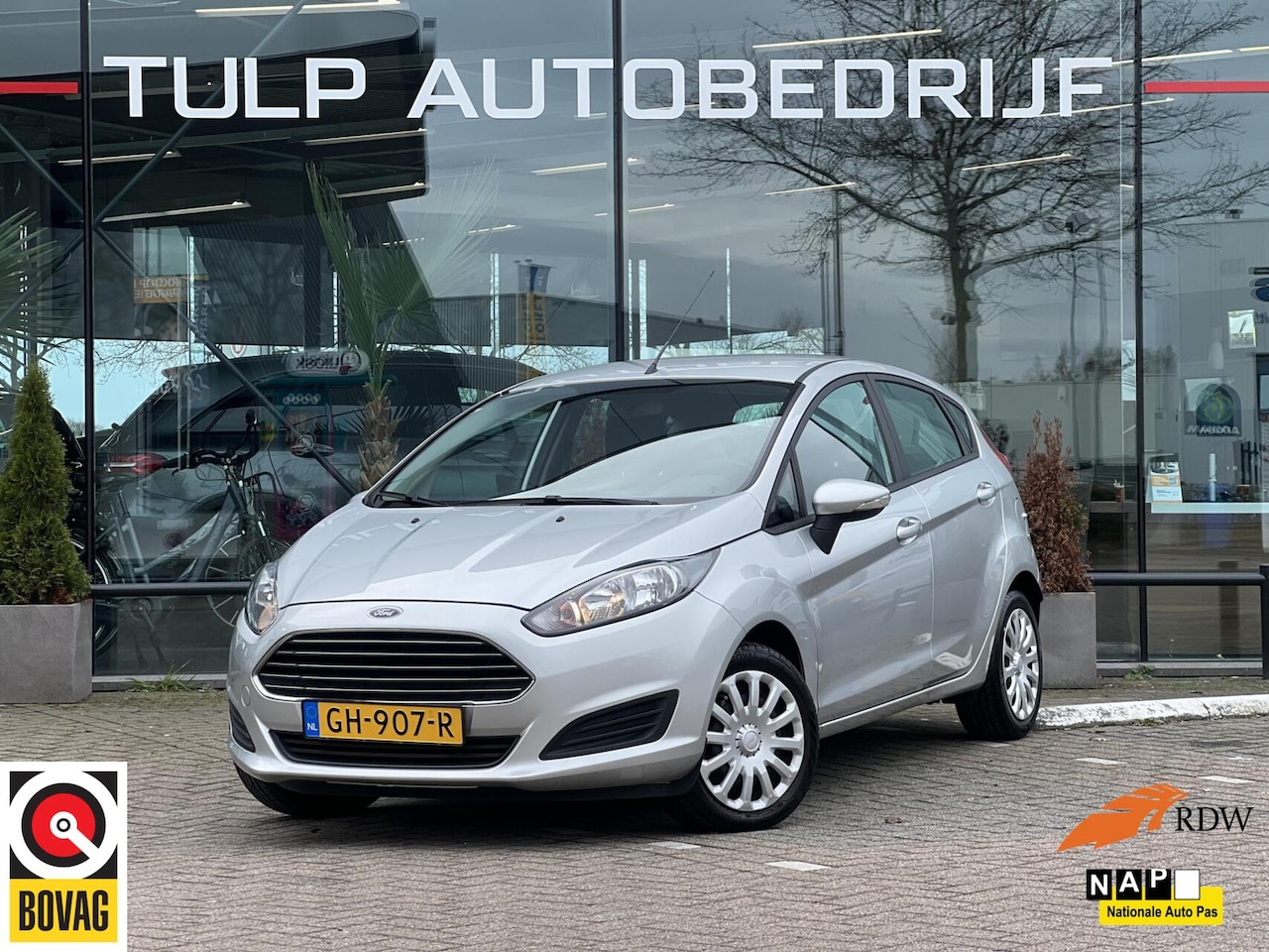 Ford Fiesta - 1.0 Style 5 Deurs Airco Navi Trekhaak 1eEig NAP - AutoWereld.nl