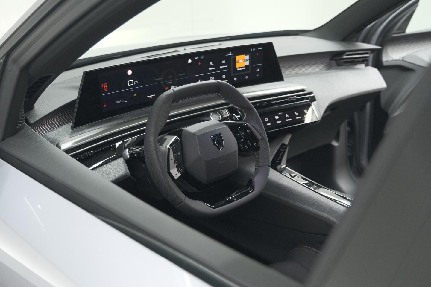 Peugeot 5008 - HYbrid 145 e-DCS6 GT | Panoramadak | Camera | Elektrische Achterklep | Adaptieve Cruise Co - AutoWereld.nl