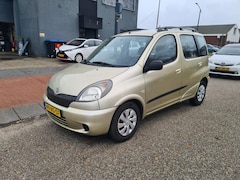 Toyota Yaris Verso - 1.3-16V VVT-i Sol AUTOMAAT