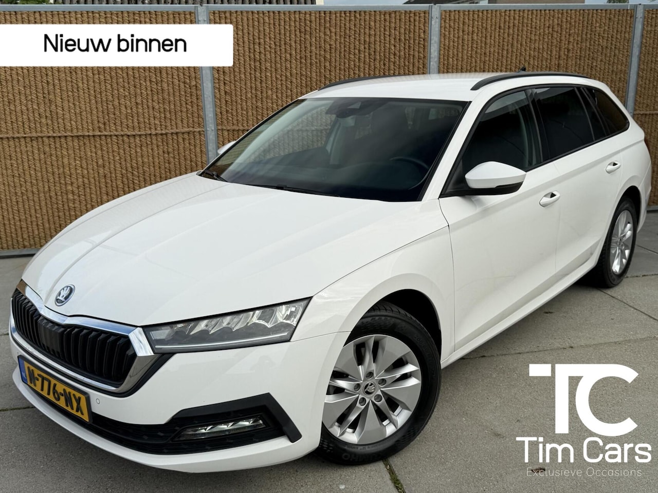 Skoda Octavia Combi - 1.5 e-TSI Business Edition DSG Automaat | Getint glas | Keyless entry&start | Elektrisch b - AutoWereld.nl