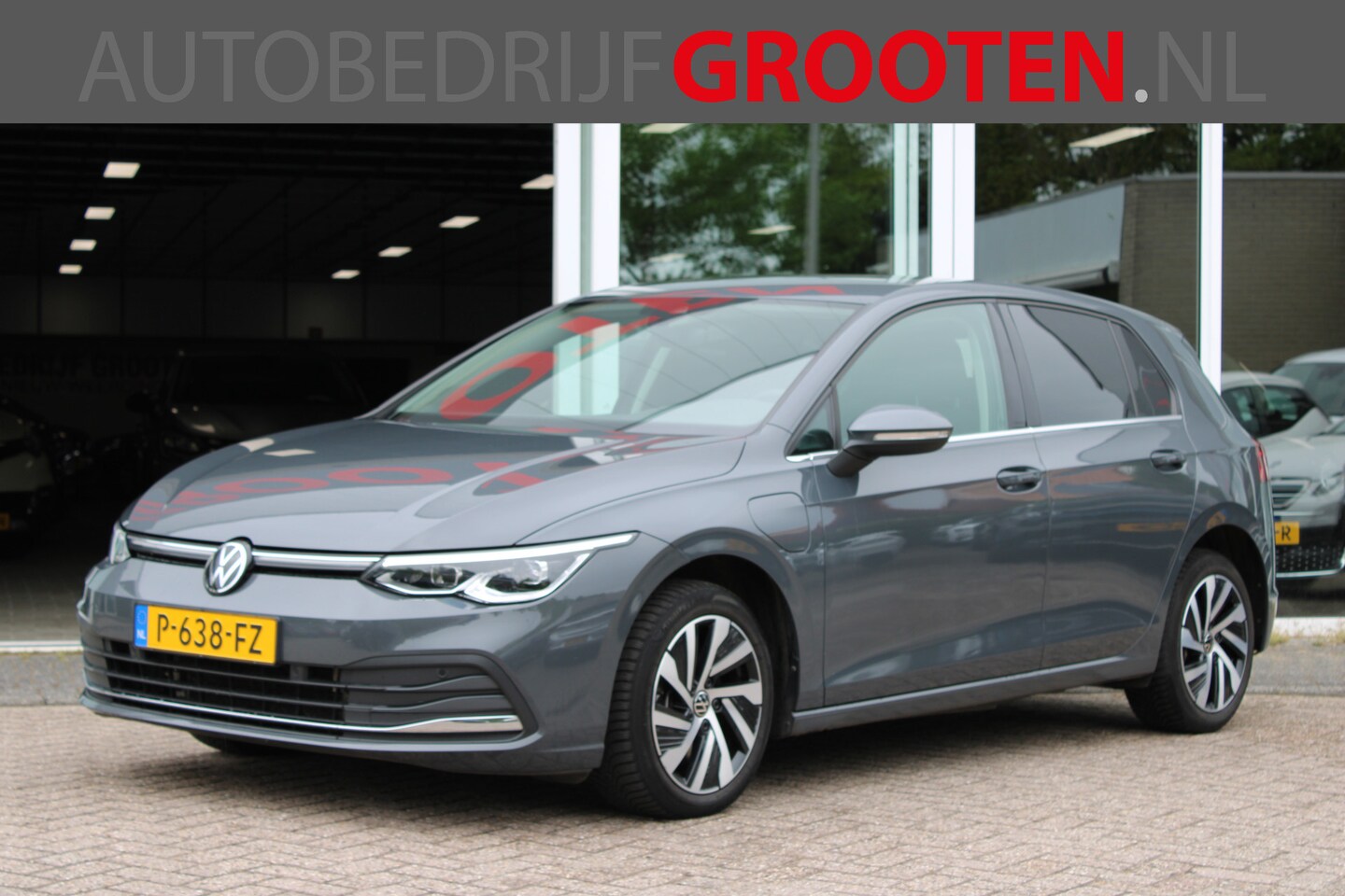 Volkswagen Golf - 1.4 eHybrid Style//Navi//Camera//Plug-in! - AutoWereld.nl