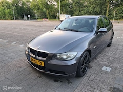 BMW 3-serie - 320i Executive voor Export