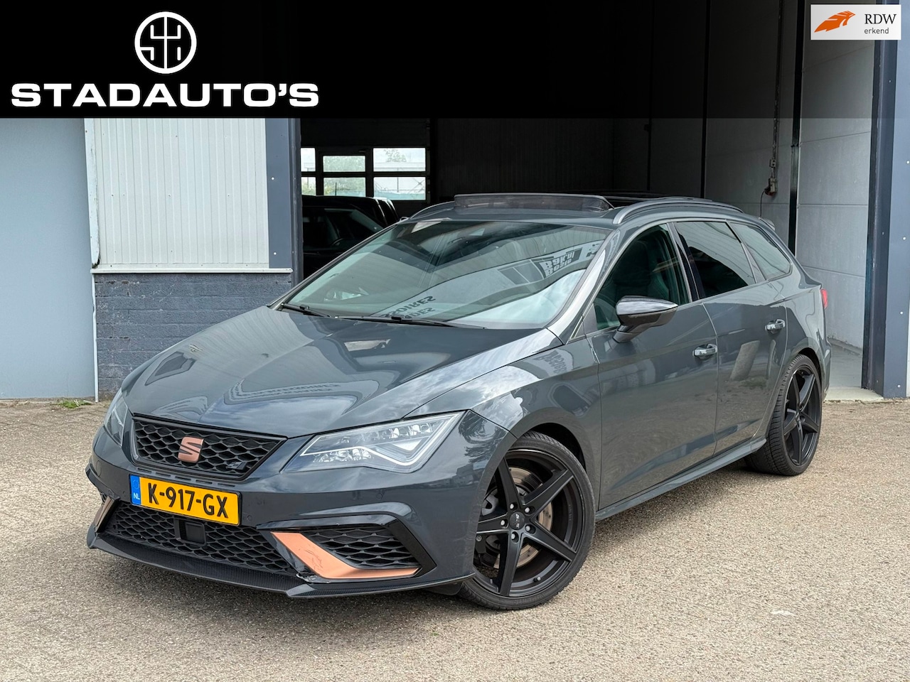 SEAT Leon ST - 2.0 TSI 4DRIVE CUPRA 300 DSG Pano Lichte Schade - AutoWereld.nl