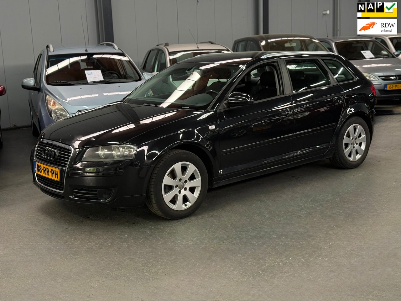 Audi A3 Sportback - 2.0 FSI Ambiente KETTING HOORBAAR - AutoWereld.nl
