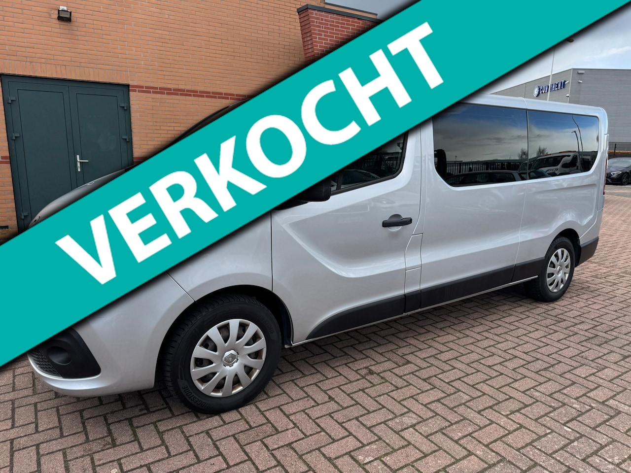 Renault Trafic Passenger - 1.6 dCi Grand Expression Energy /MARGE/CRUISE/8PERSOONS - AutoWereld.nl