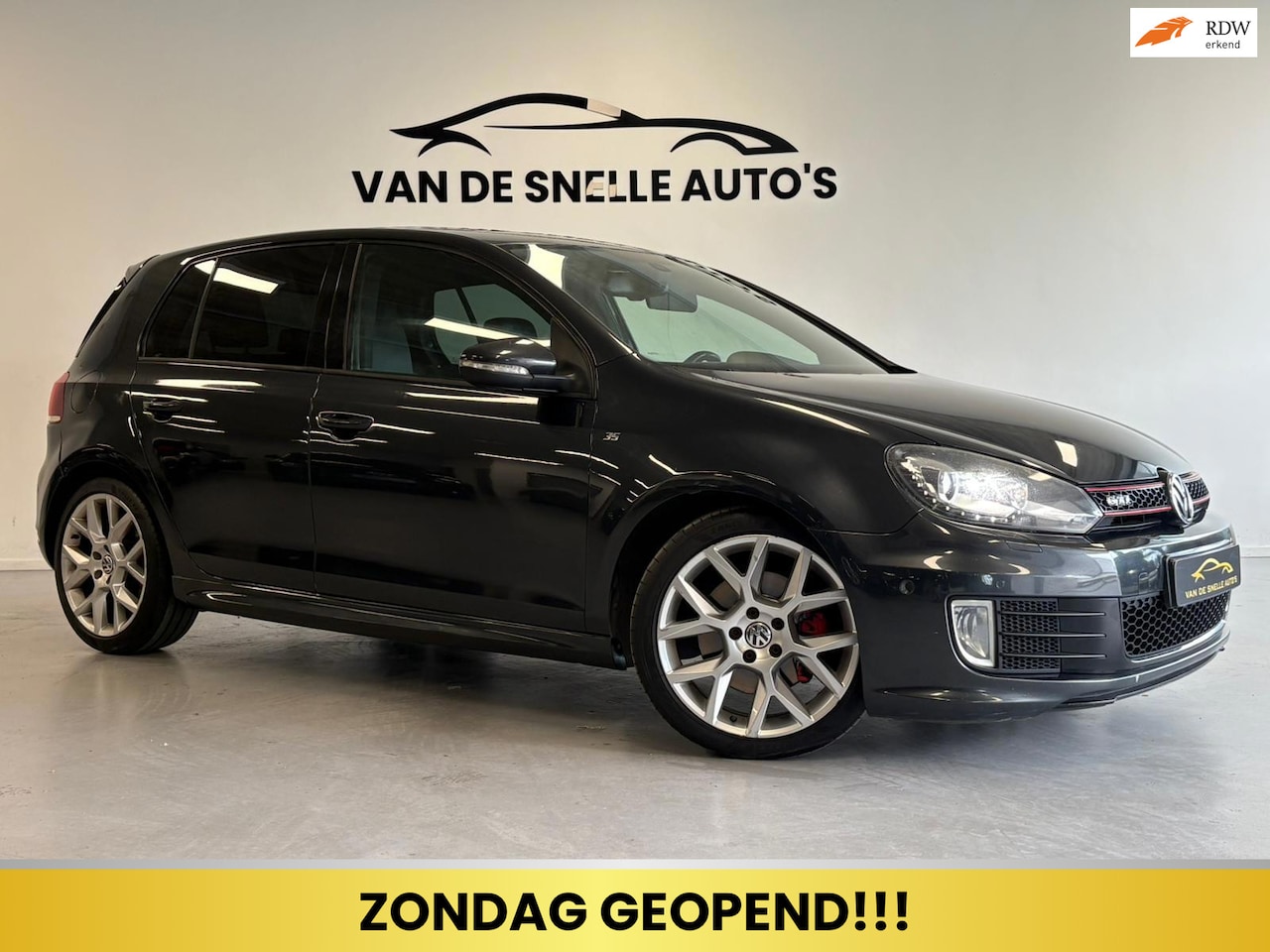 Volkswagen Golf - 2.0 GTI Edition 35 AUTOMAAT/PANO/PDC - AutoWereld.nl