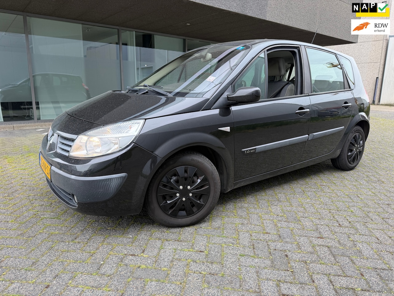 Renault Scénic - 1.6-16V Privilège Comfort CLIMAT BJ 1-2004 - AutoWereld.nl