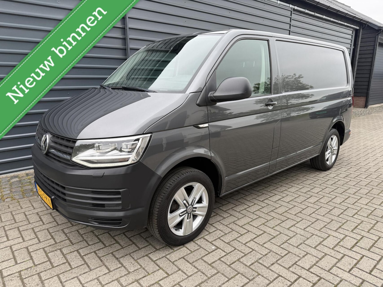 Volkswagen Transporter - 2.0 TSI 4Motion Led Lampen V+A Airco LM - AutoWereld.nl