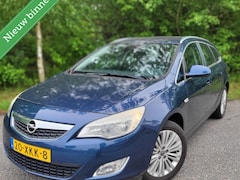 Opel Astra Sports Tourer - 1.4 Turbo Cosmo