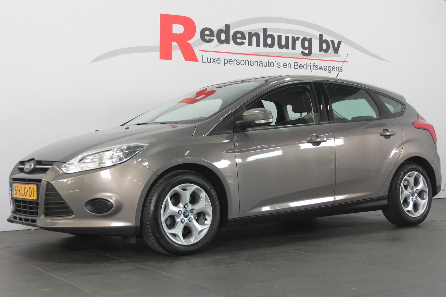 Ford Focus - 1.0 EcoBoost Trend - Navi / Bluetooth / Trekhaak - AutoWereld.nl
