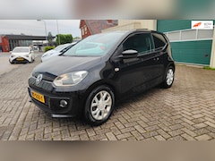 Volkswagen Up! - 1.0 cheer up BlueMotion Airco , stoelverwarming, Panoramadak