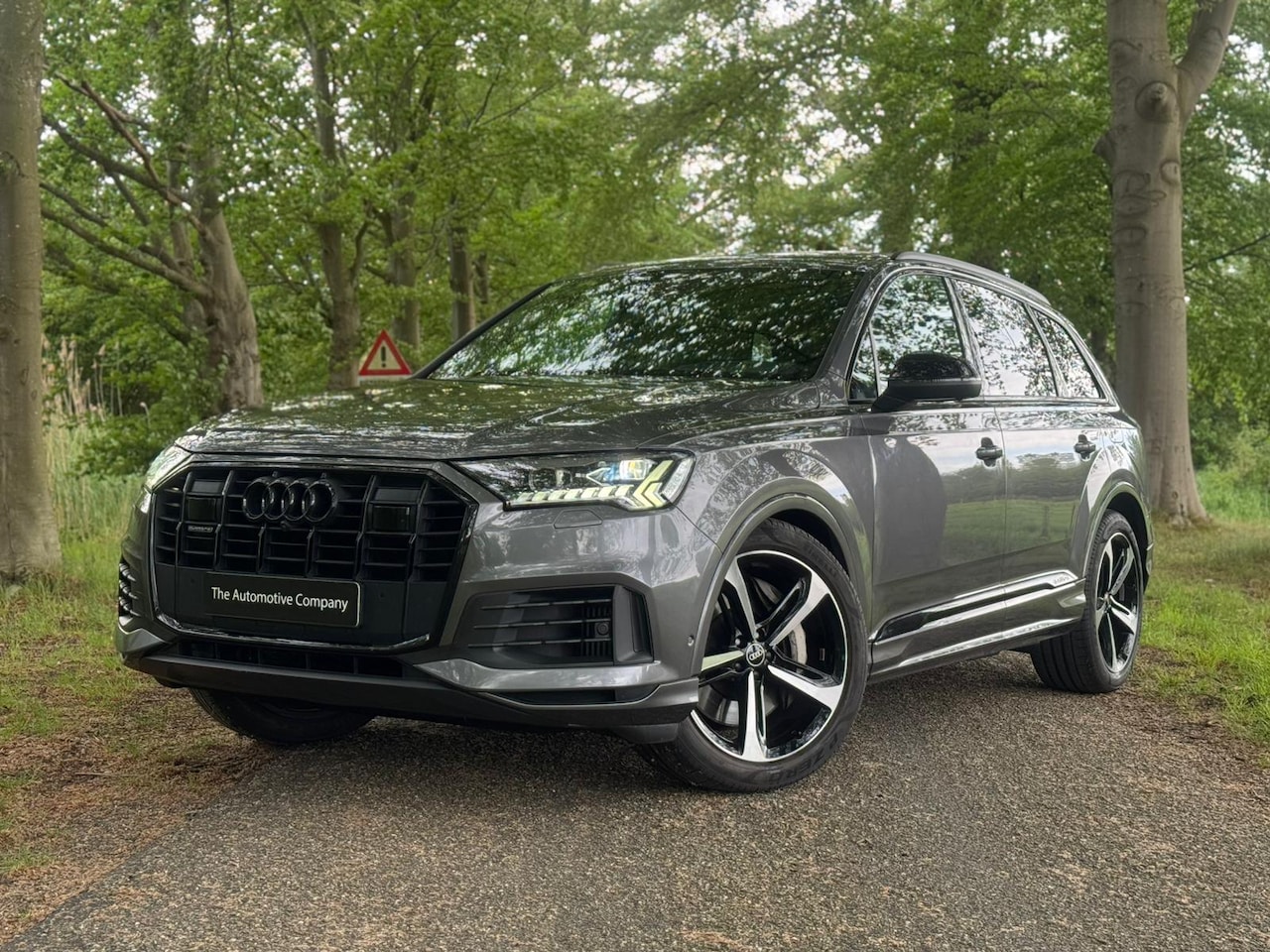 Audi Q7 - 55 TFSIe|Sline|Pano|Night Vision|Dealeronderhouden - AutoWereld.nl