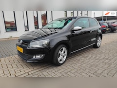 Volkswagen Polo - 1.4-16V Highline