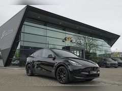 Tesla Model Y - RWD 58 kWh Autopilot *BTW* *SOH 93%* 1e eigenaar Black Edition NLauto 20" LMV