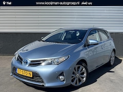 Toyota Auris - 1.8 Hybrid Executive Trekhaak, Stoelverwarming, Navigatie, Parkeersensoren, Achteruitrijca