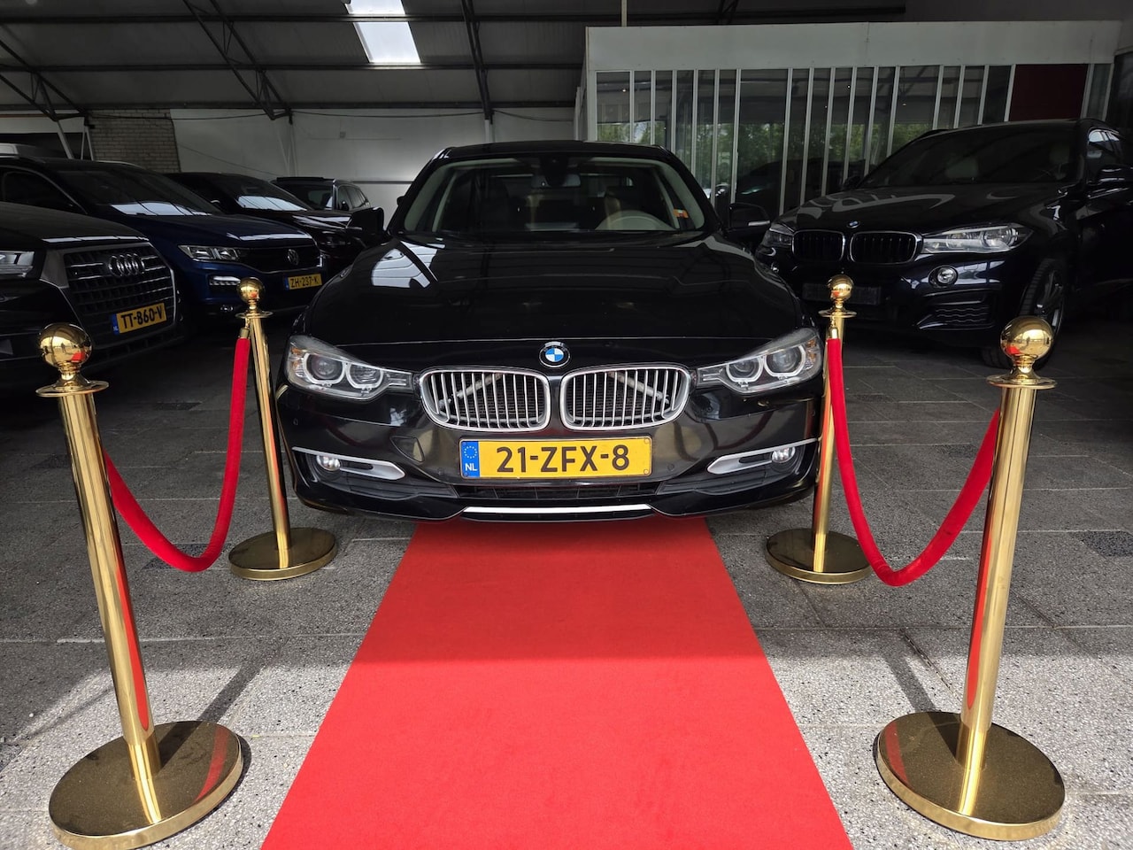 BMW 3-serie - 320d High Executive AUT - AutoWereld.nl