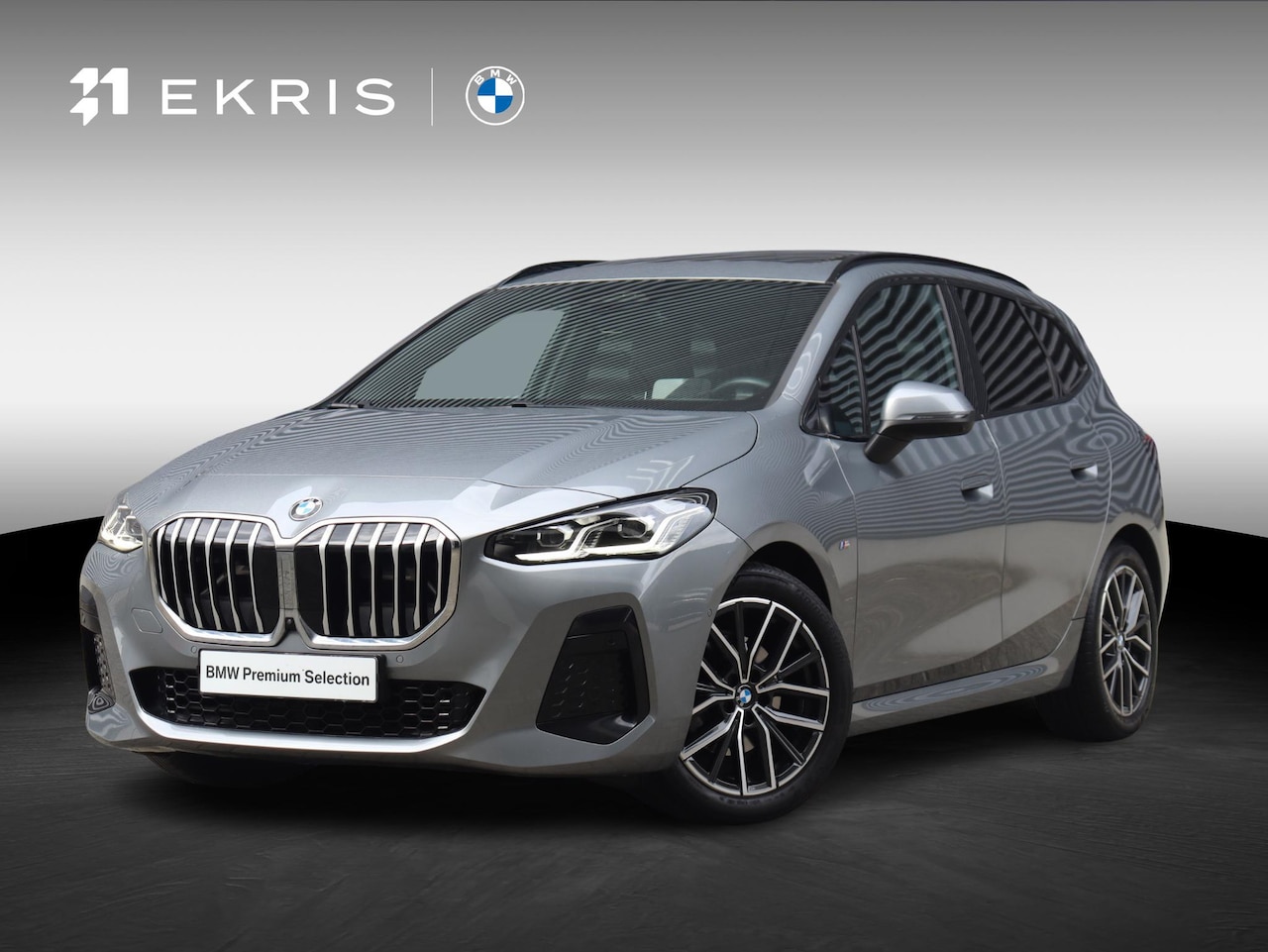 BMW 2-serie Active Tourer - 220i | M Sportpakket | Panodak | Trekhaak | Head-Up | Harman Kardon | Comfort Access | Par - AutoWereld.nl