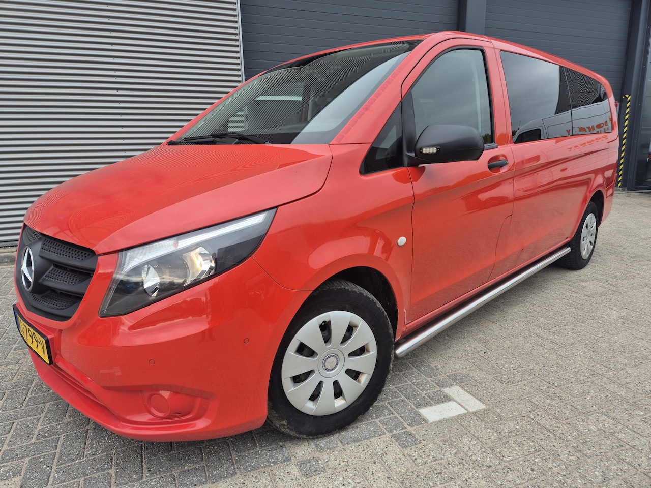 Mercedes-Benz Vito Tourer - 116 8-pers automaat7 Extra Lang zeer mooi kombi veel laadruimte - AutoWereld.nl