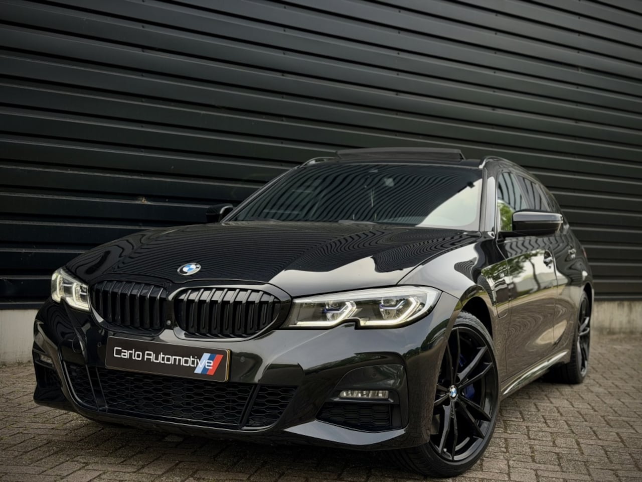 BMW 3-serie Touring - 330e M-SPORT LASER|PANO|HUD|360|MEMORY|THAAK VOL! - AutoWereld.nl