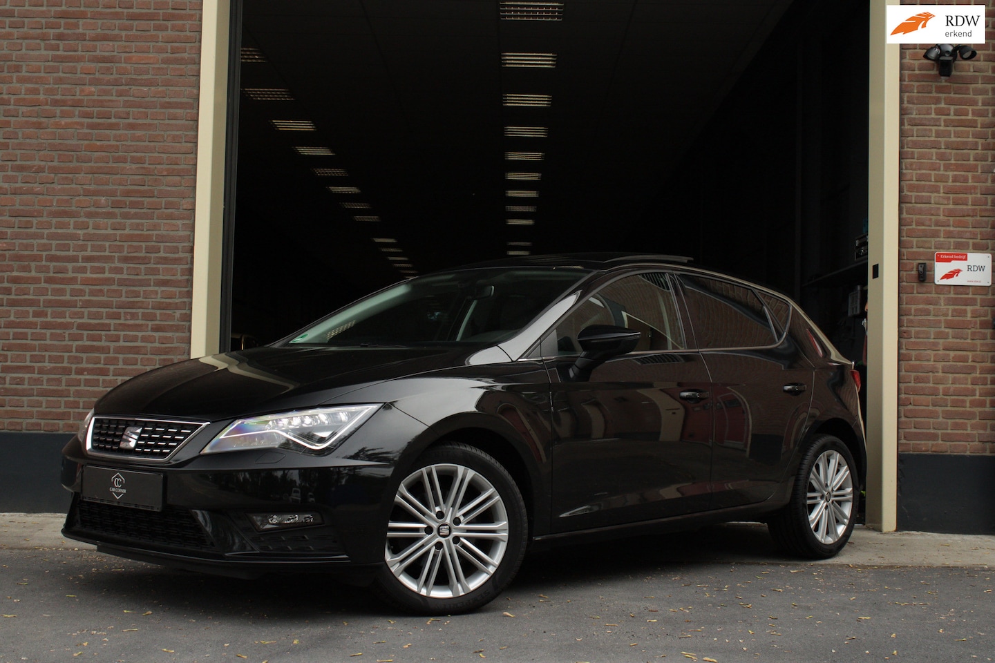 SEAT Leon - 2017 1.4 TSI FR Xcellence |Facelift|Panoramadak|Leder|Sfeer| - AutoWereld.nl