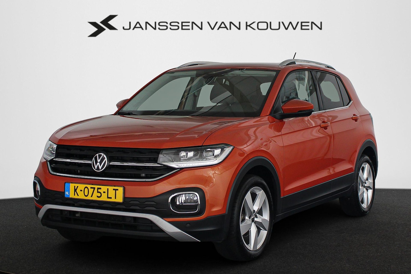 Volkswagen T-Cross - 1.0 TSI Style Automaat Camera LED Climate Control - AutoWereld.nl