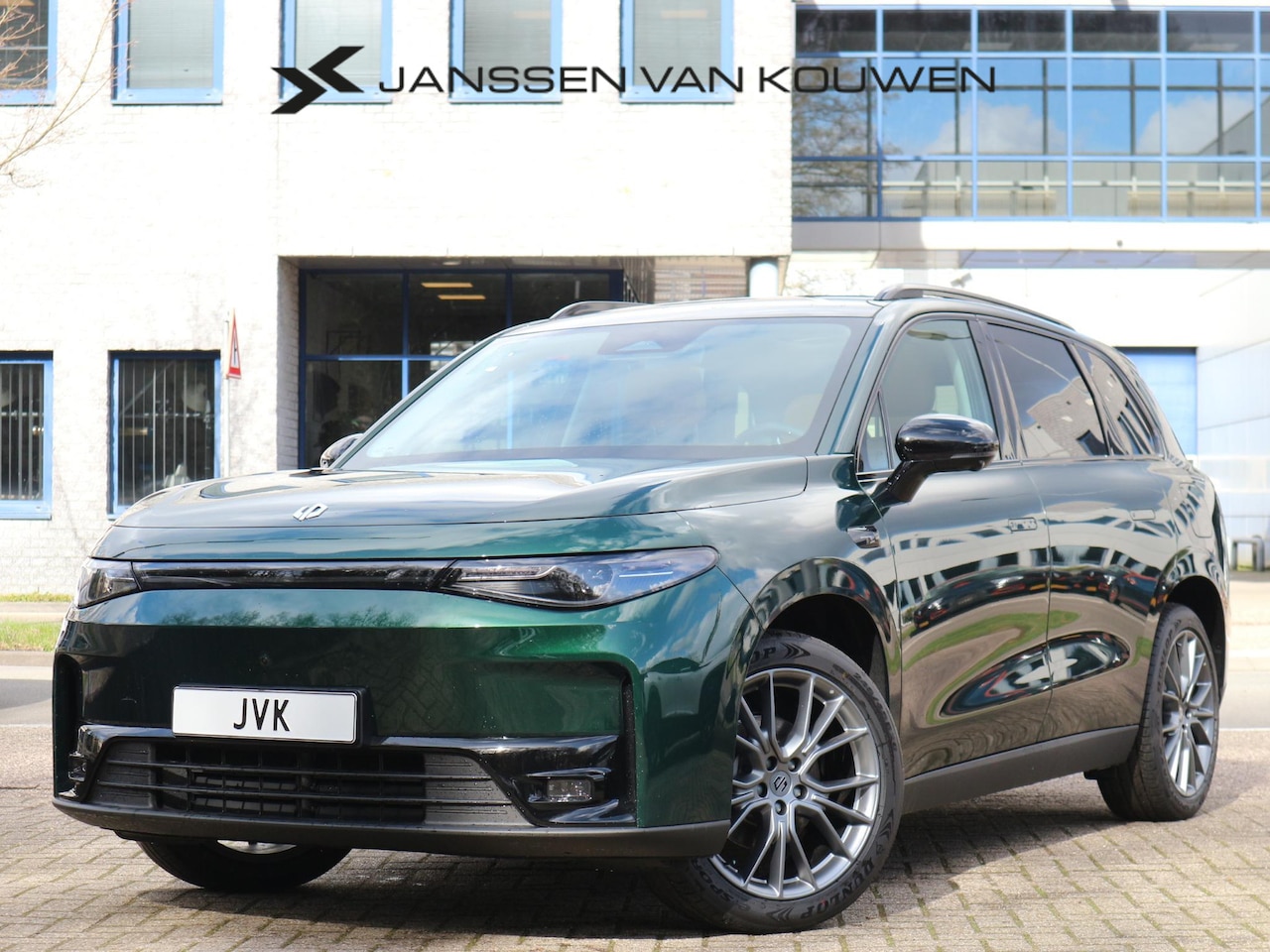 Leapmotor C10 - Design 69.9 kWh / Stuur & Stoelverwarming / Navigatie / 360 Camera - AutoWereld.nl