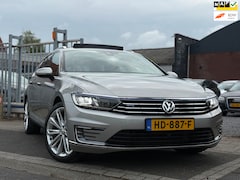 Volkswagen Passat Variant - 1.4 TSI GTE Highline | Panoramadak | 19” LMV | Virtual cockpit | Trekhaak |