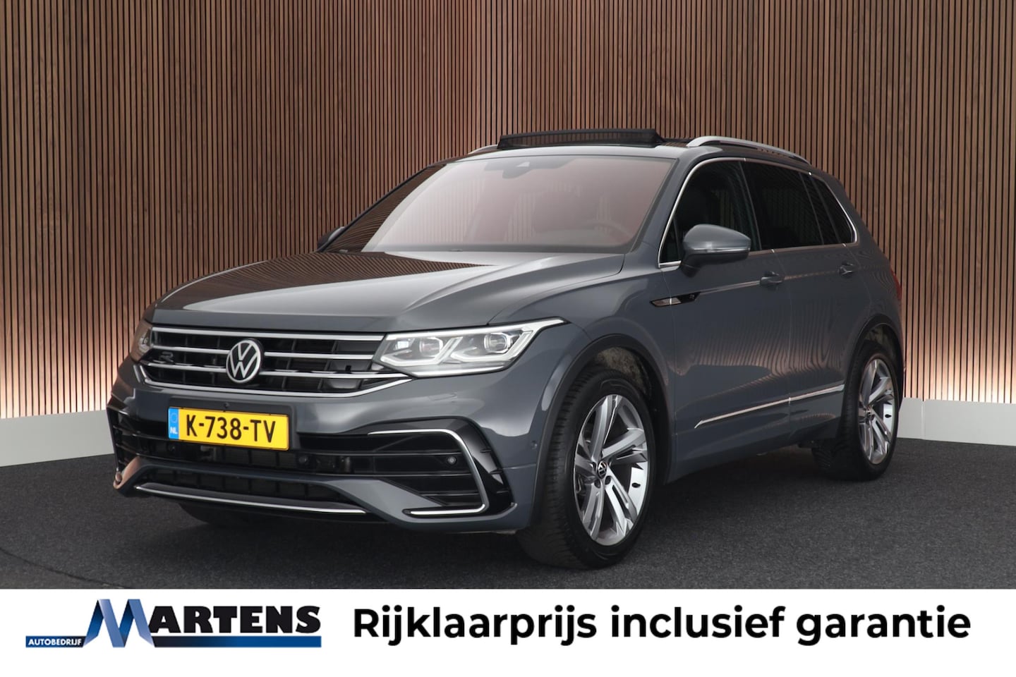 Volkswagen Tiguan - 1.5 TSI 150pk DSG R-Line Business+ Trekhaak 360Camera Keyless Stoelverwarming Virtual Cock - AutoWereld.nl