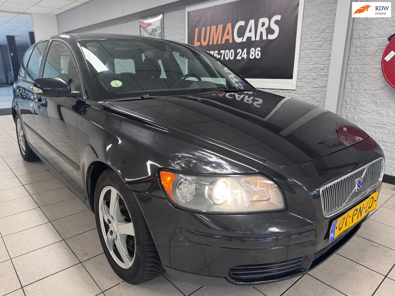 Volvo V50 - 2.4 | Airco | Nieuwe APK|Dealer onderhouden|140pk - AutoWereld.nl