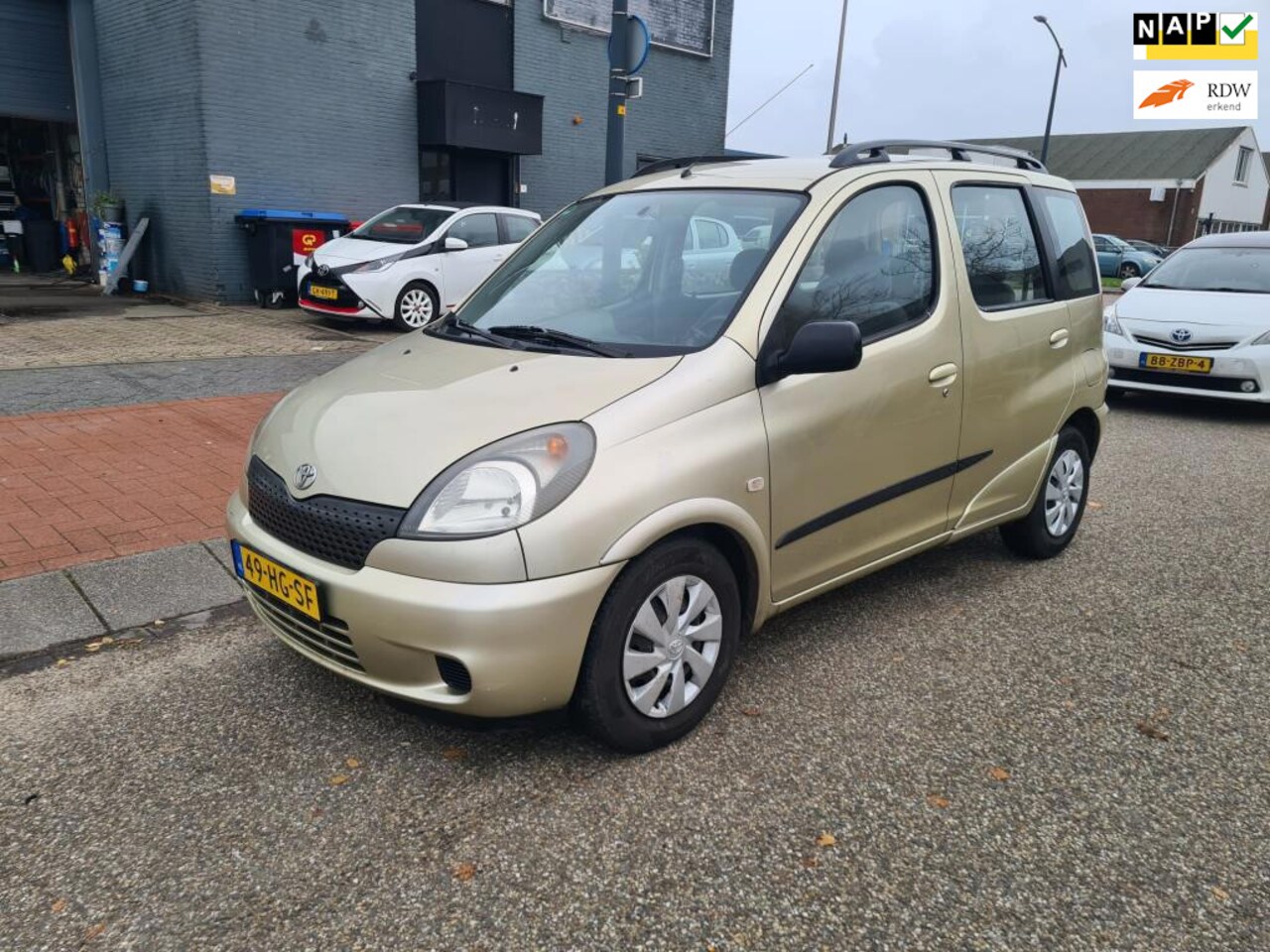 Toyota Yaris Verso - 1.3-16V VVT-i Sol 1.3-16V VVT-i Sol AUTOMAAT - AutoWereld.nl