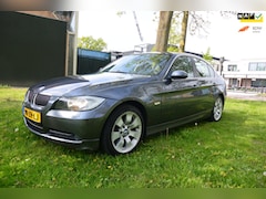 BMW 3-serie - 320i Executive automaat-airco-cruise-navigatie