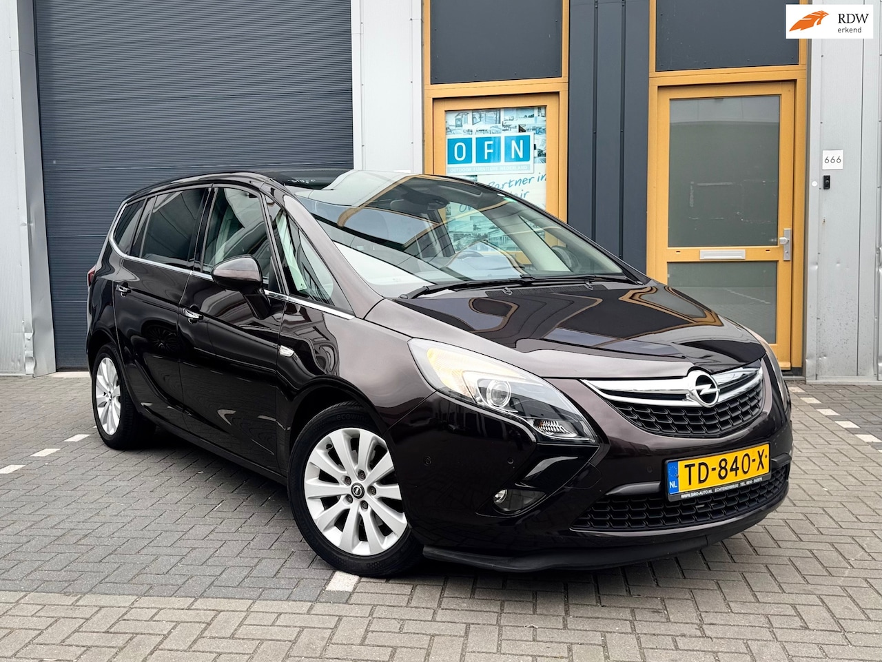 Opel Zafira Tourer - 1.4 Cosmo 1.4 Cosmo - AutoWereld.nl