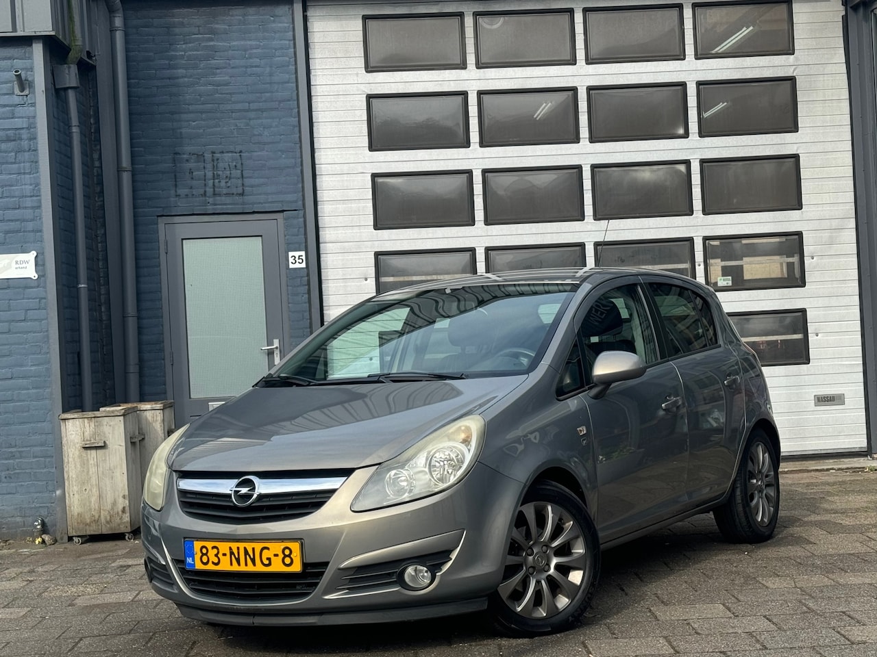 Opel Corsa - 1.4-16V '111' Edition | Airco | Cruise | 5-DRS | 101PK - AutoWereld.nl