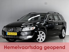 Volvo V70 - 1.6 T4 Nordic+/ Automaat/ Trekhaak/ Stoel+Voorruitverw./ 17''LMV/ Elek.Klep/ LEDER/ Clima/